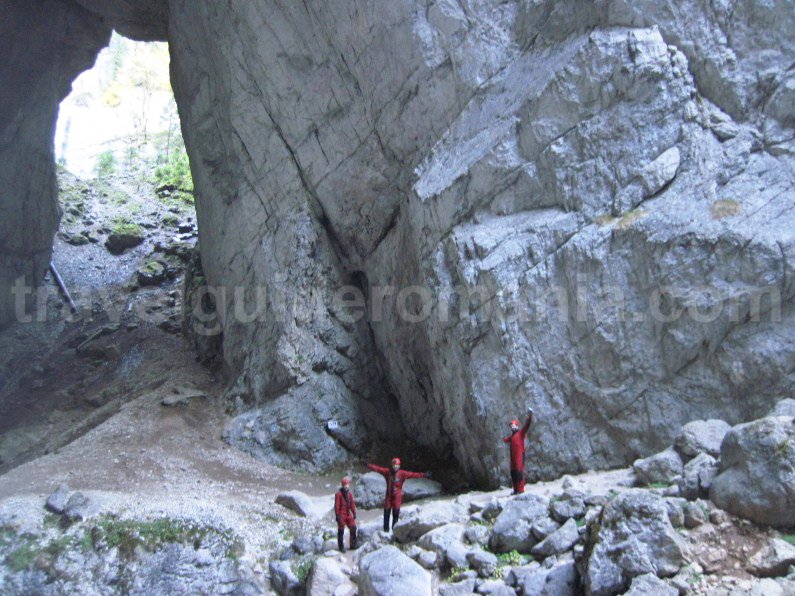 Caving in Apuseni - Cetatile Ponorului cave Caving in Apuseni - Cetatile Ponorului cave