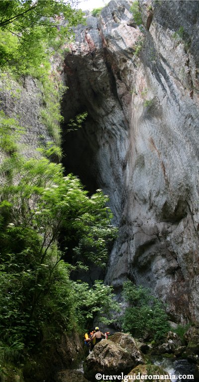 Sura Mare Cave