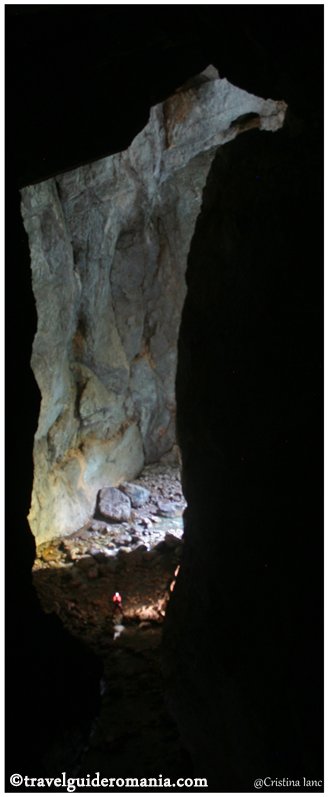 Cetatile Ponorului gallery travel guide romania - Cetatile Ponorului cave