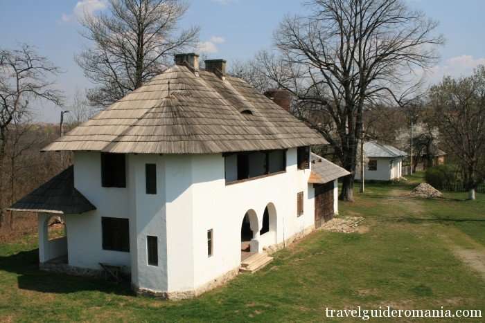 Curtisoara museum Travel Guide Romania- Curtisoara museum