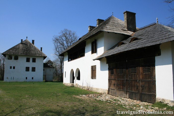 Museum Travel Guide Romania - Museum