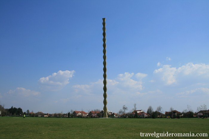 Endless Column Travel Guide Romania-Endless Column