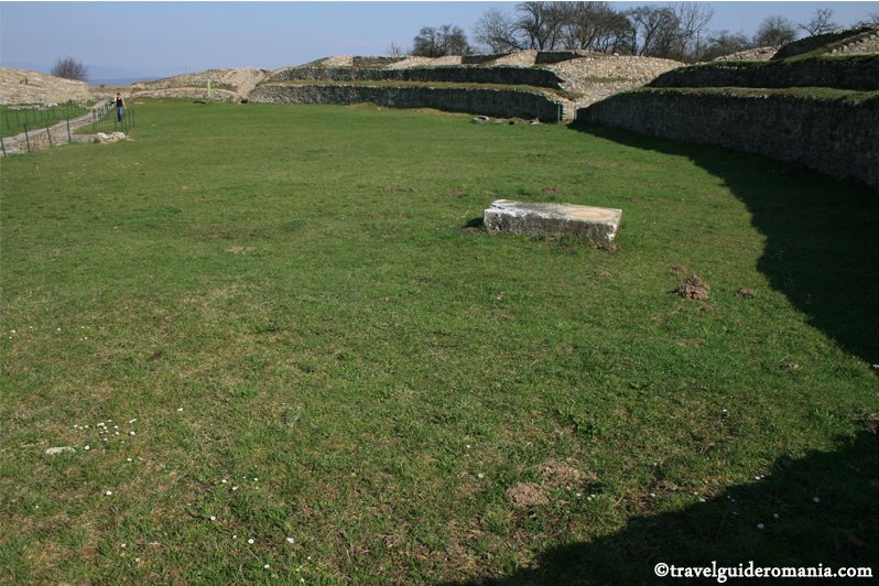 Travel guide Romania - monument