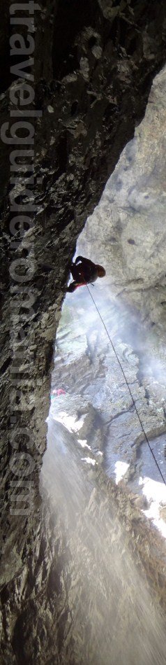 Campeneasca Cave - Codrul Moma Mountains