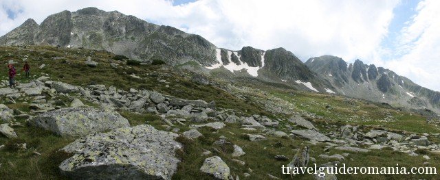 Retezat ridge seen from Bad Valley Retezat ridge seen from Bad Valley