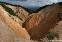 Canyoning in the Dry Valley (Ruginoasa Hole) Ruginoasa Hole (Groapa Ruginoasa)