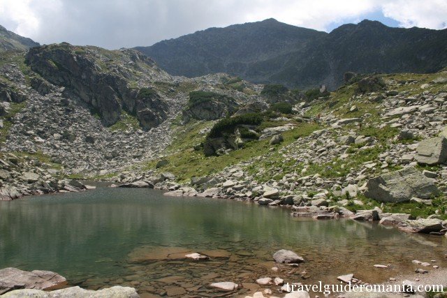 Parangul Mare peak -2591m seen from Lung Lake
