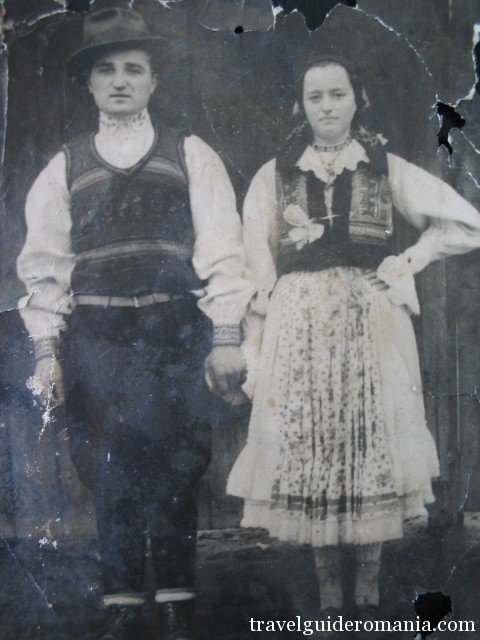 bride and groom at the wedding in the '50s bride and groom at the wedding in the '50s