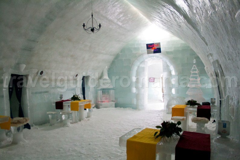 Restaurant room at Balea Ice Hotel Restaurant room at Balea Ice Hotel