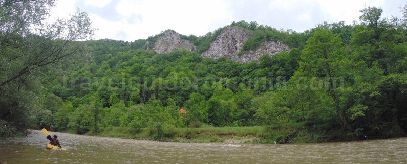 Faft River (Crisul Repede) - Padurea Craiului Mountains