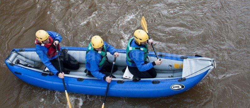 Kaiac on Crisul Repede (Fast River)