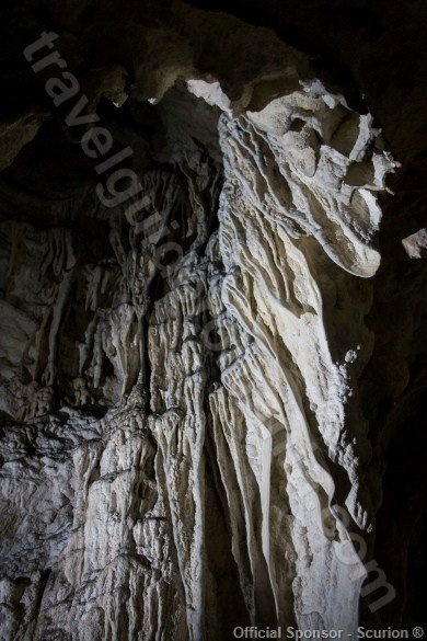 Formatiuni in pestera Meziad - Muntii Apuseni