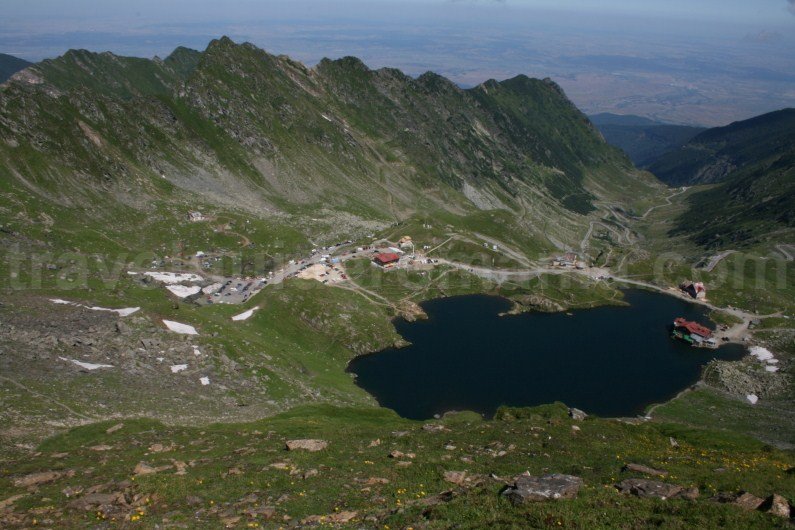 Balea Lake and si transfagarasanul road - Fagaras Mountains