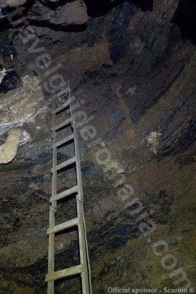 Adventure guided tours in Apuseni mountains - V5 cave