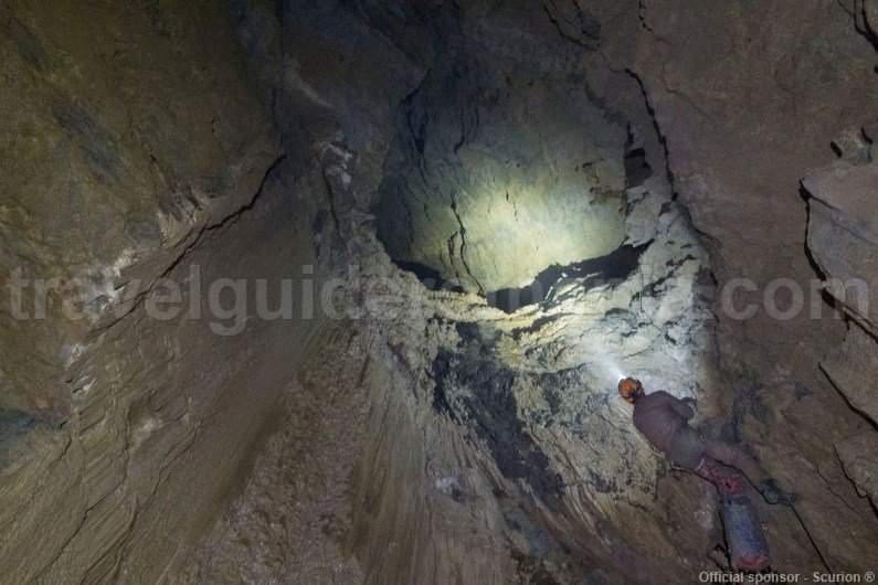 Extraordinary places to visit in Romania - V5 cave
