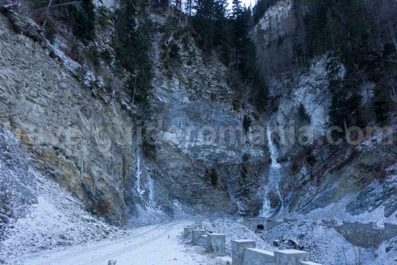 Acces to Godeanu Mountains - Gugu shelter