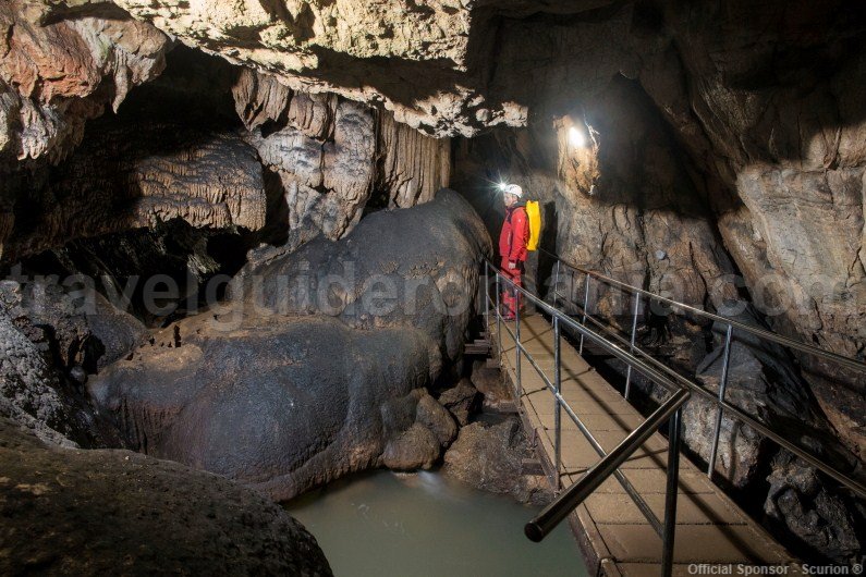 Caves in Romania - Vadul Crisului cave