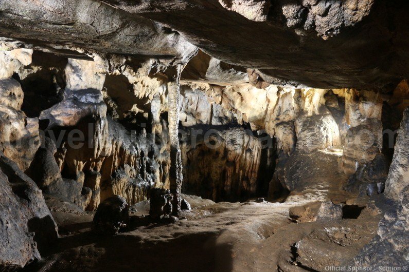 Vadu Crisului show cave