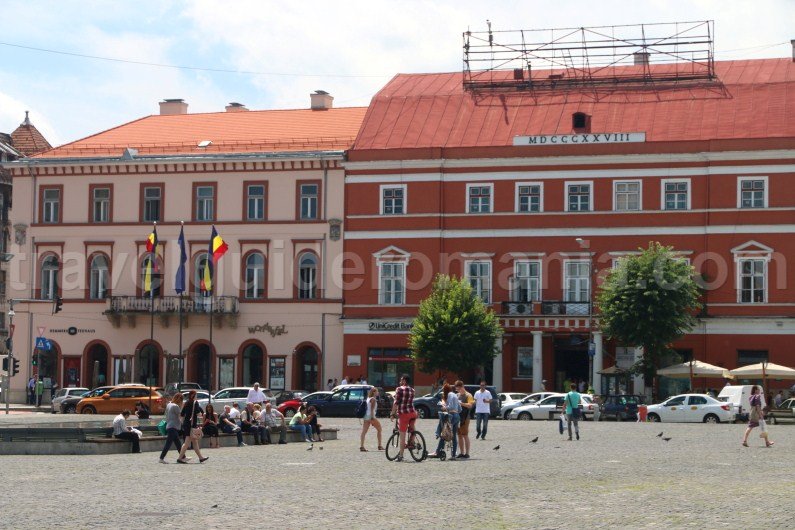 Places to visit around Cluj Napoca - Union square