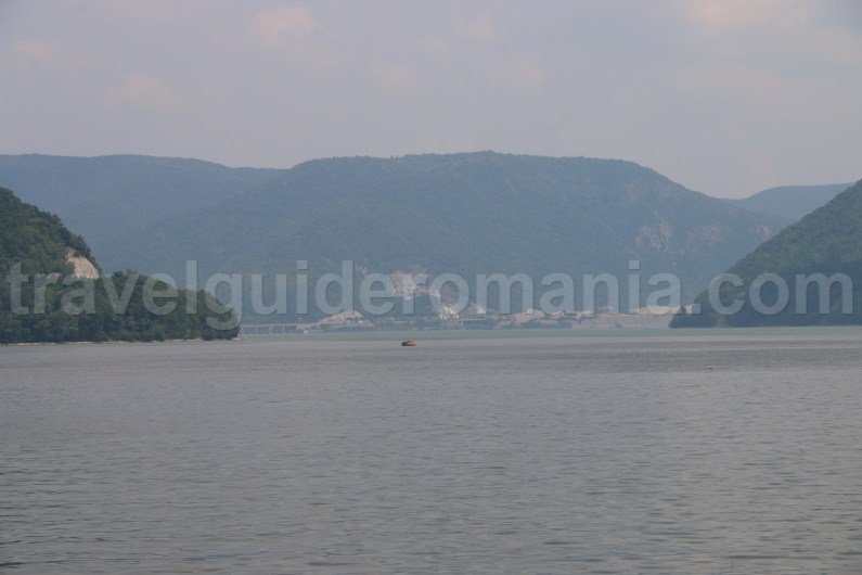 danube-river-near-orsova-city-romania