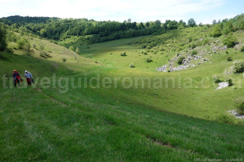 travel-packages-in-romania-hiking-in-apuseni-mountains