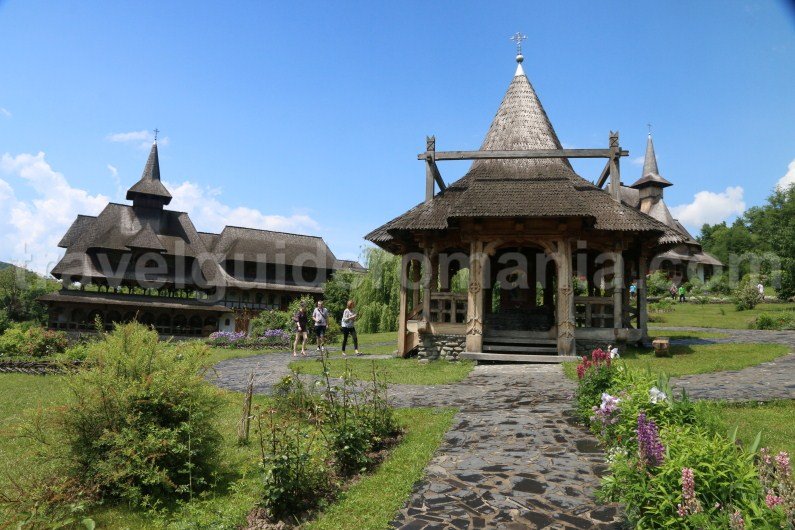guided-tours-in-maramures-barsana-monastery