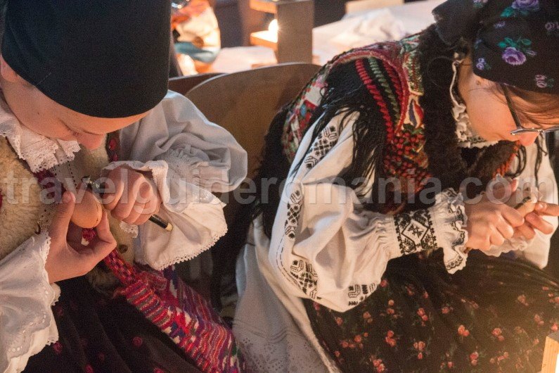 Technique of decorating eggs in Romania