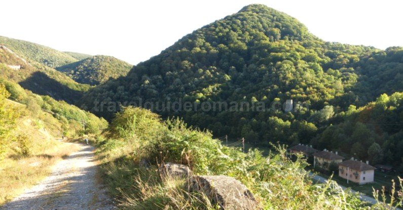 ciudanovita mountain biking