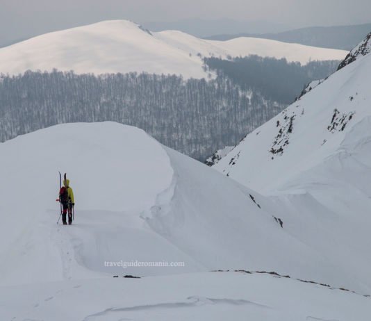 Ski touring in the Carpathian Mountains – Oslea ridge Trekking & hiking in the Carpathians - Travel Guide Romania