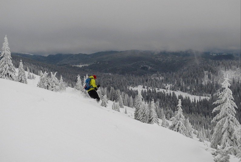 ski touring Bihor Vladeasa Mountains