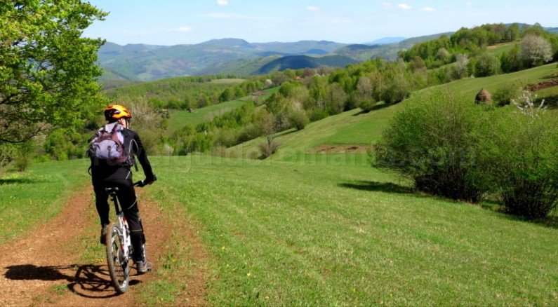 mountain biking Ponoara Padurea Craiului