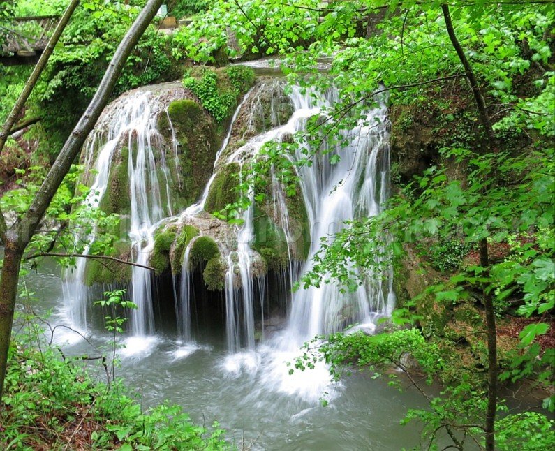 Bigar waterfall