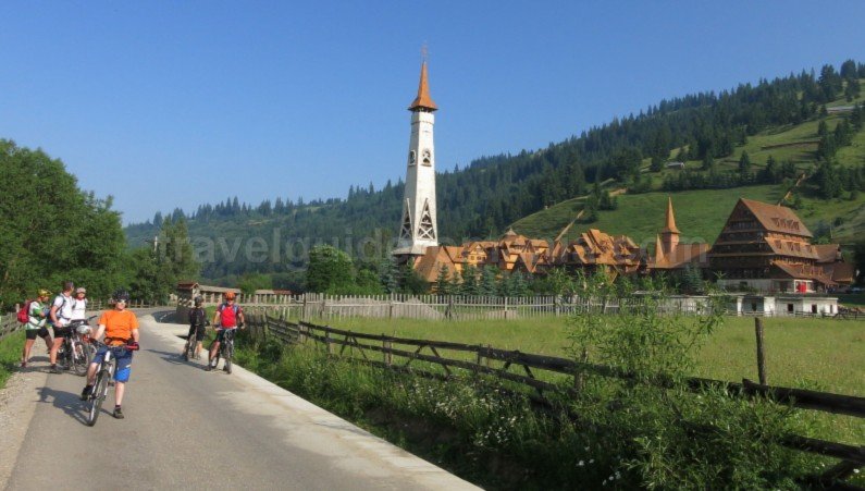 Ecoturism-Destination-Tara-Dornelor-mtb-monastery
