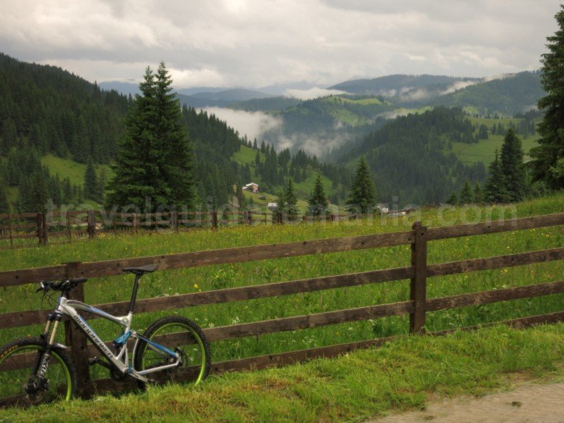 mountain-bike-Ecoturism-Destination-Tara-Dornelor